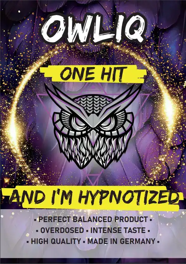 OWLiq E-Liquid mit intensivem Geschmack und perfektem Gleichgewicht, präsentiert auf einem auffälligen Hintergrund mit einer Eule und dem Slogan 'One Hit and I'm Hypnotized', hergestellt in Deutschland.